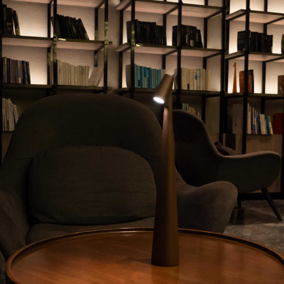 Quilla Folded Aluminium Cordless Table Lamp