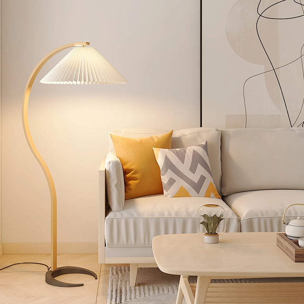 Comba Curved Wood Pleated Floor Lamp