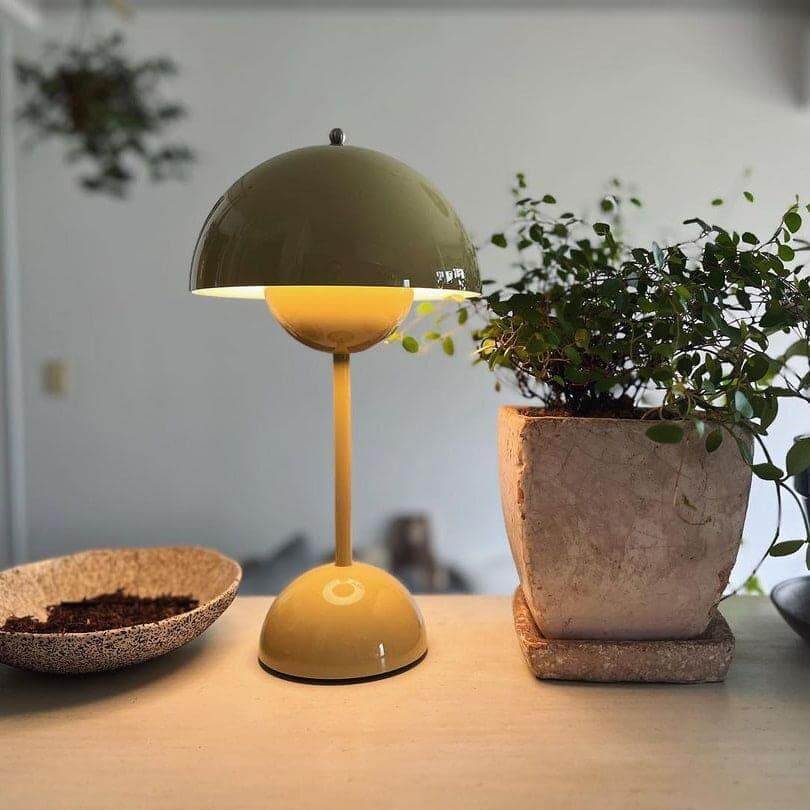 Capullo Portable Table Lamp - photo 6